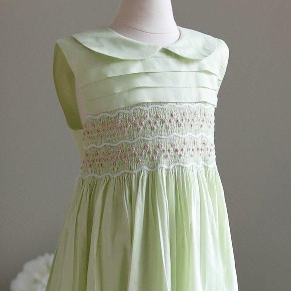 Strasburg Hand Smocked Embroidered Dress Portrait Spring Summer Vacation LOVELY! - Picture 1 of 5